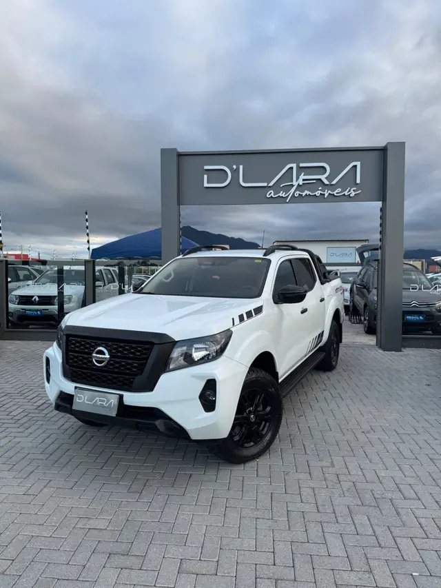 Carro Nissan Frontier 2023 2.3 CD Turbo Attack TDI (Aut) 4x4