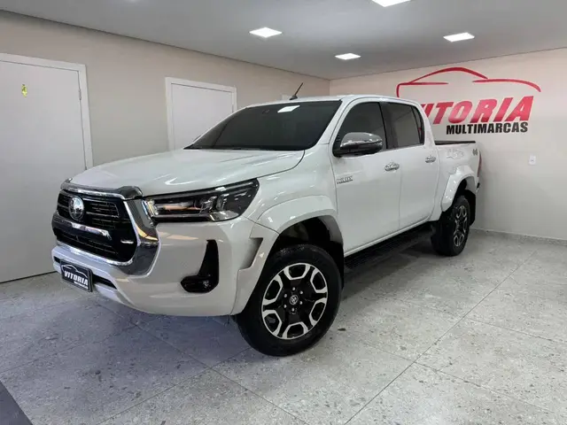 Carro Toyota Hilux SW4 2024 SRX Plat. 4x4 2.8 TB Diesel Automatico.