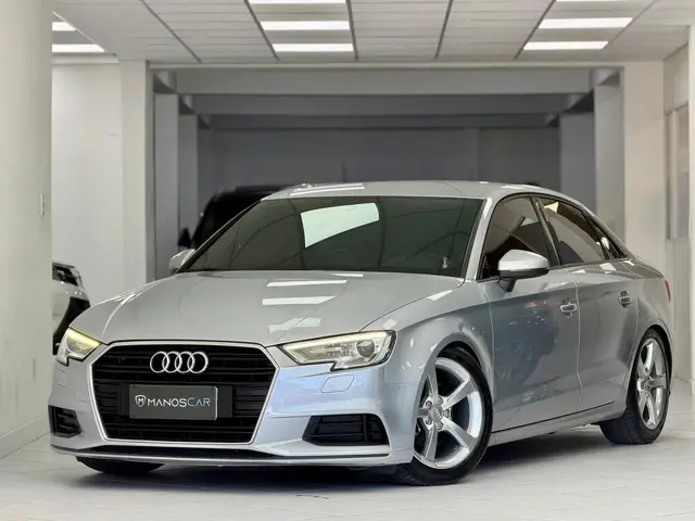 Carro Audi A3 2018 1.4 TFSI Ambiente Tiptronic (Flex)