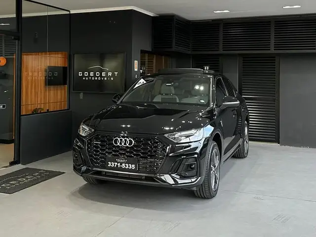 Carro Audi Q5 Sportback 2023 Q5 SB P Black. 2.0 TFSIe S.Tr. Qt (Hib.)