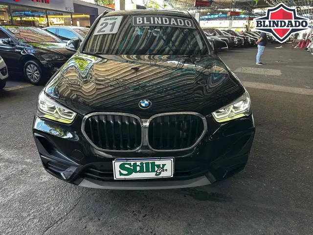 Carro BMW X1 2021 sDrive20i 2.0 Turbo (Aut.)