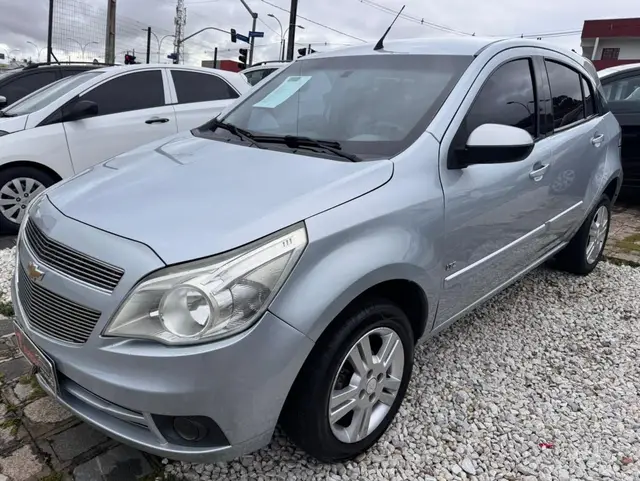 Carro Chevrolet Agile 2011 LTZ 1.4 8V (Flex)