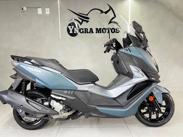 Moto Dafra Cruisym 2025 300