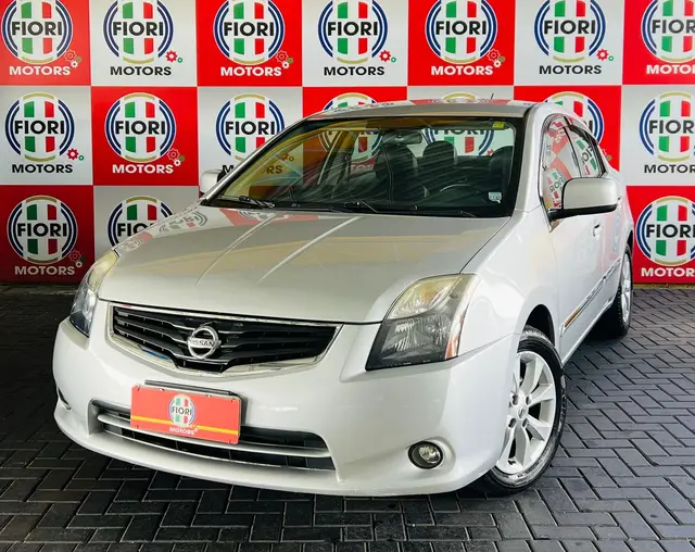 Carro Nissan Sentra 2013 2.0 16V Unique CVT (Flex)