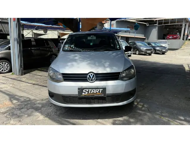 Carro Volkswagen Fox 2010 1.0 8V (Flex) 4p
