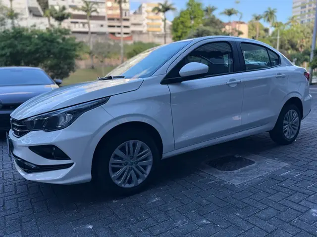 Carro Fiat Cronos 2023 Drive 1.3 (Flex) MT