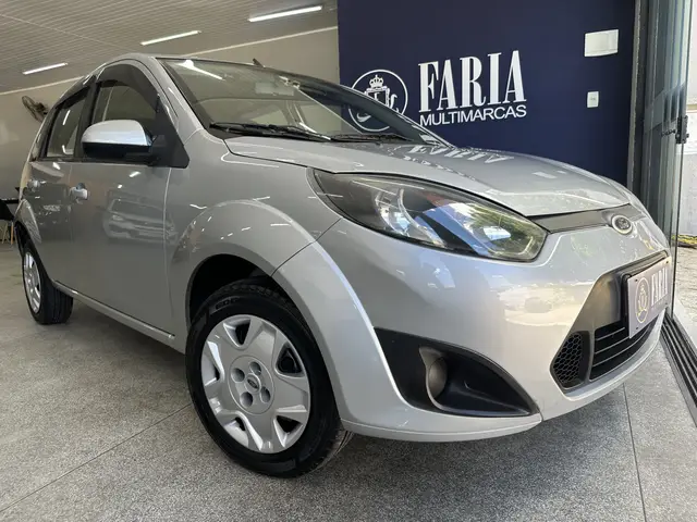 Carro Ford Fiesta Hatch 2011 1.0 (Flex)