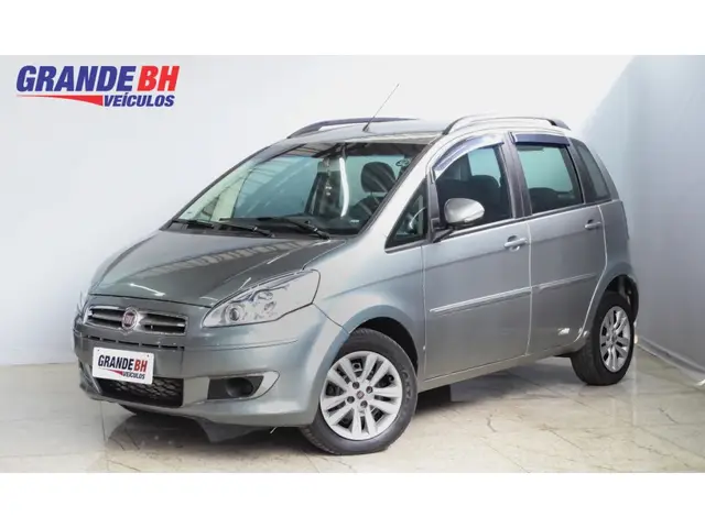 Carro Fiat Idea 2015 Attractive 1.4 8V (Flex)