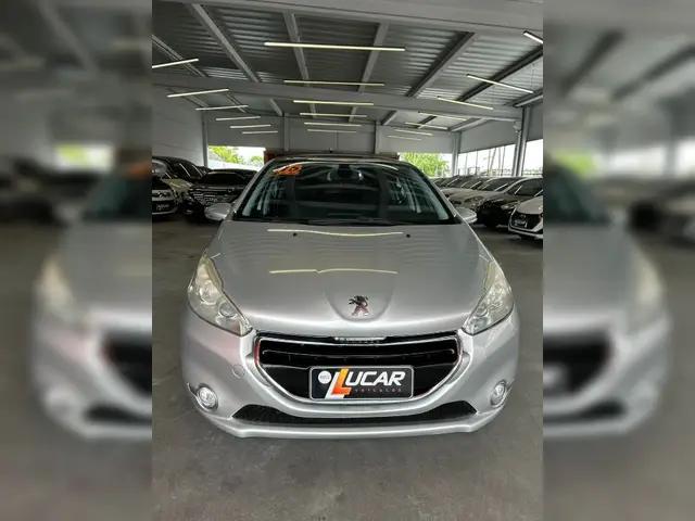 Carro Peugeot 208 2015 Griffe  1.6 16V (Flex) (Aut)