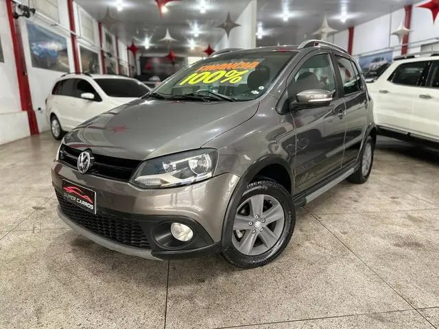 Carro Volkswagen CrossFox 2012 1.6 VHT (Flex)