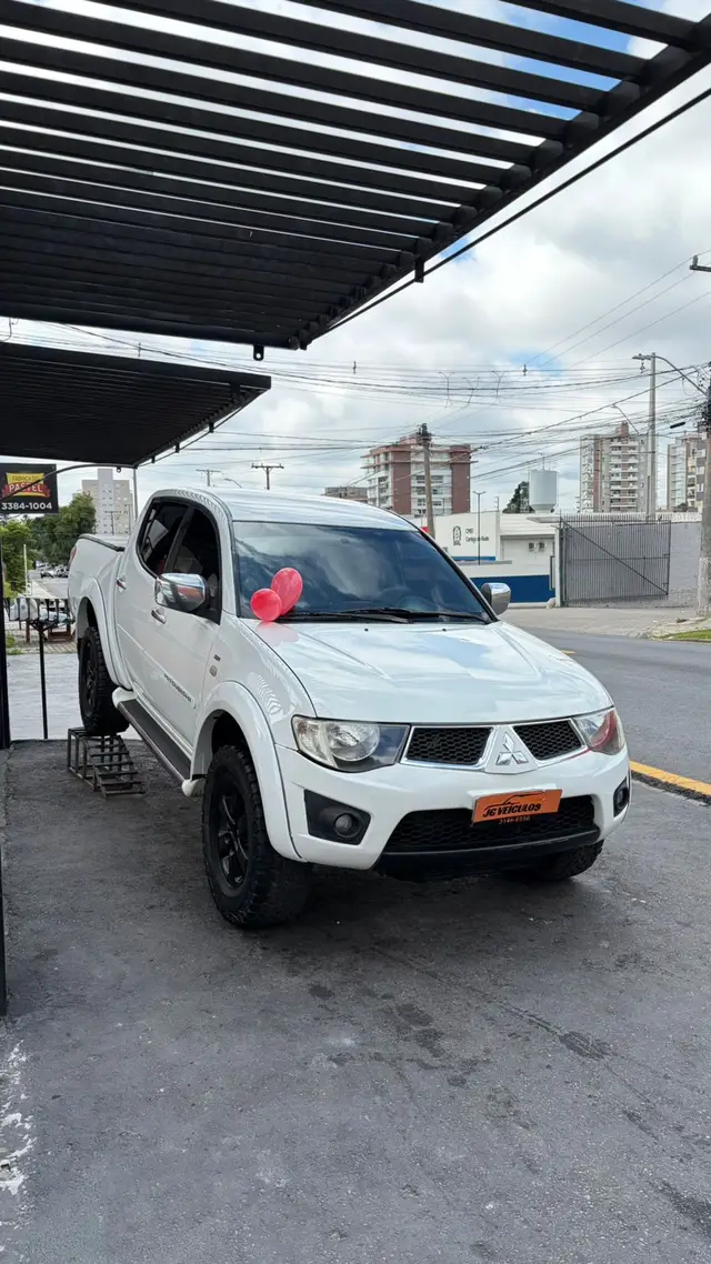 Carro Mitsubishi L200 Triton Sport 2012 HPE 4x4 3.2 DI-D (Aut)