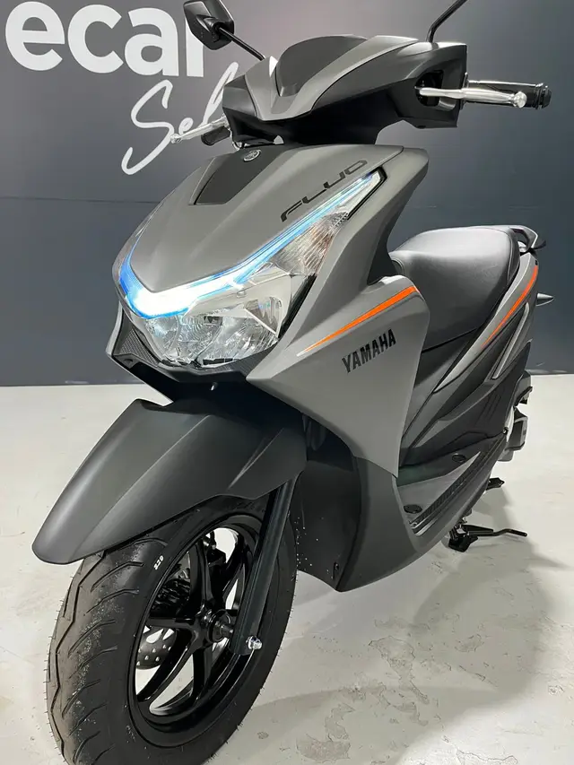 Moto Yamaha Fluo 2026 Hybrid Connected