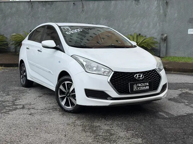 Carro Hyundai HB20S 2017 1.6 Comfort Plus (Flex)