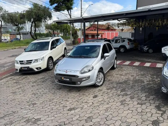 Carro Fiat Punto 2016 ESSENCE Dualogic 1.6 Flex 16V 5p