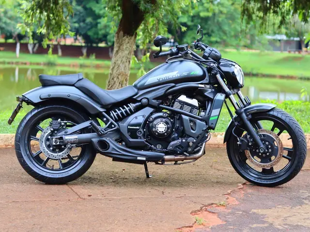 Moto Kawasaki Vulcan 2023 S 650
