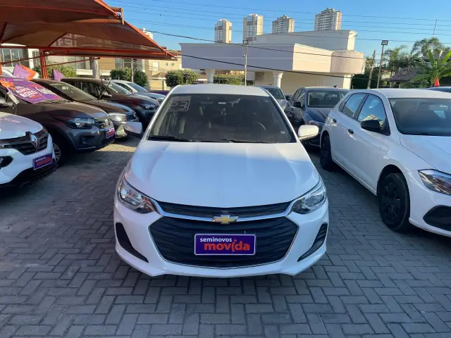 Carro Chevrolet Onix 2023 LT 1.0