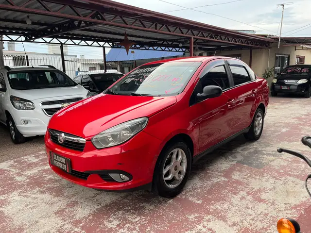 Carro Fiat Grand Siena 2014 Evo Attractive 1.4 8V (Flex)