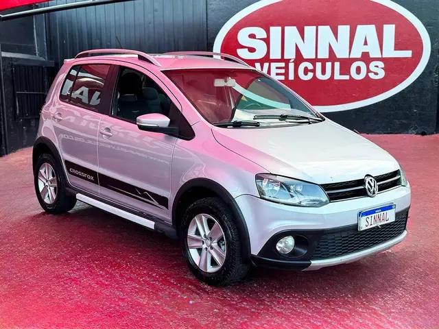 Carro Volkswagen CrossFox 2011 1.6 (Flex)