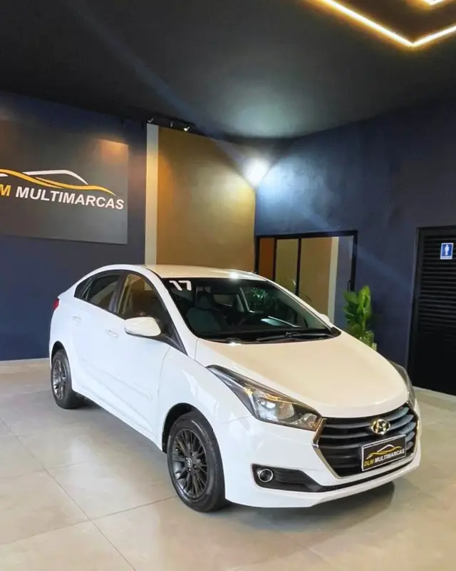 Carro Hyundai HB20S 2017 1.0 Comfort Plus (Flex)