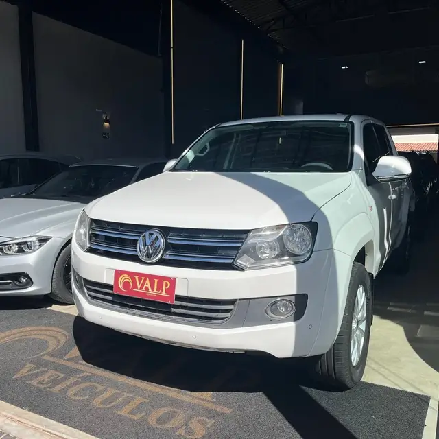 Carro Volkswagen Amarok 2015 2.0 CD 4x4 TDi Highline (Aut)