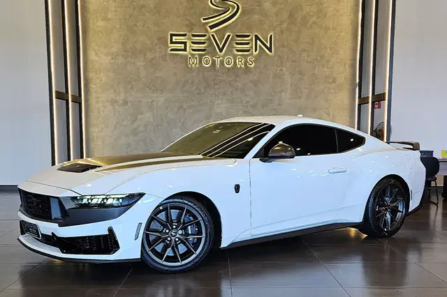 Carro Ford Mustang 2025 Dark Horse 5.0 AT