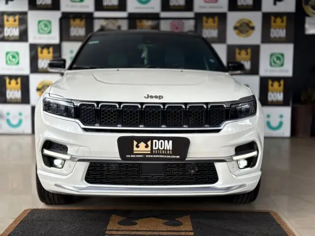 Carro Jeep Commander 2023 Overland 1.3 T270