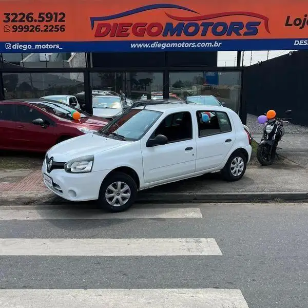 Carro Renault Clio 2014 Authentique 1.0 16V (Flex) 2p