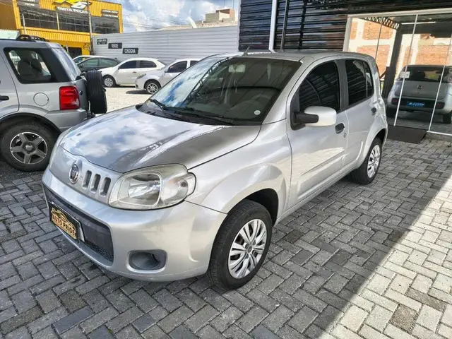 Carro Fiat Uno 2013 Vivace 1.0 8V (Flex) 4p