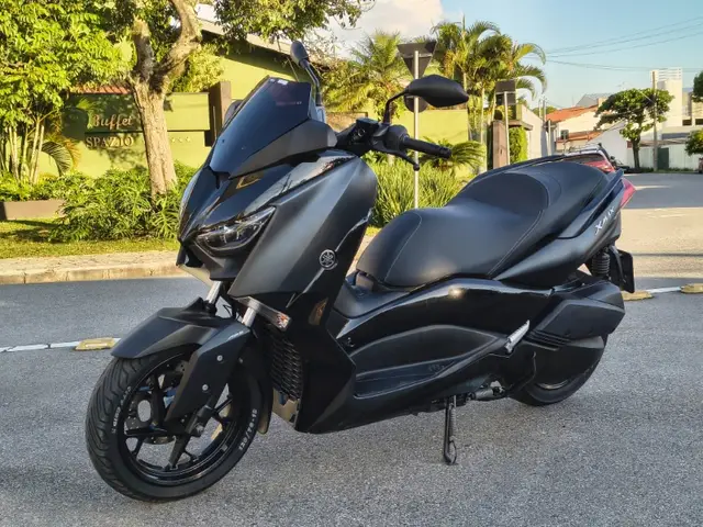 Moto Yamaha XMax 2022 250 (ABS)