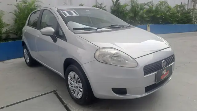 Carro Fiat Punto 2011 Attractive 1.4 (Flex)