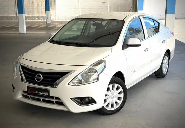 Carro Nissan Versa 2016 1.6 16V SV (Flex)