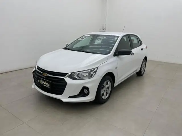 Carro Chevrolet Onix 2024 1.0