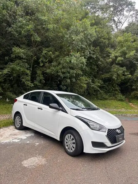 Carro Hyundai HB20S 2019 1.0 Comfort Plus (Flex)