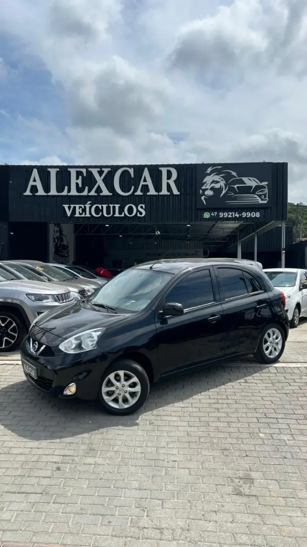 Carro Nissan March 2018 1.6 16V SV CVT (Flex)