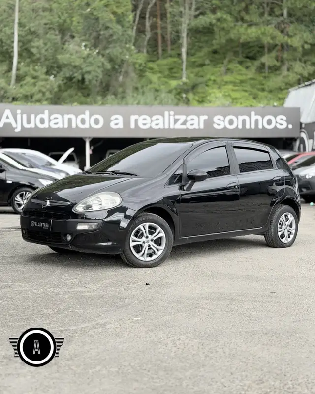 Carro Fiat Punto 2015 Attractive 1.4 (Flex)
