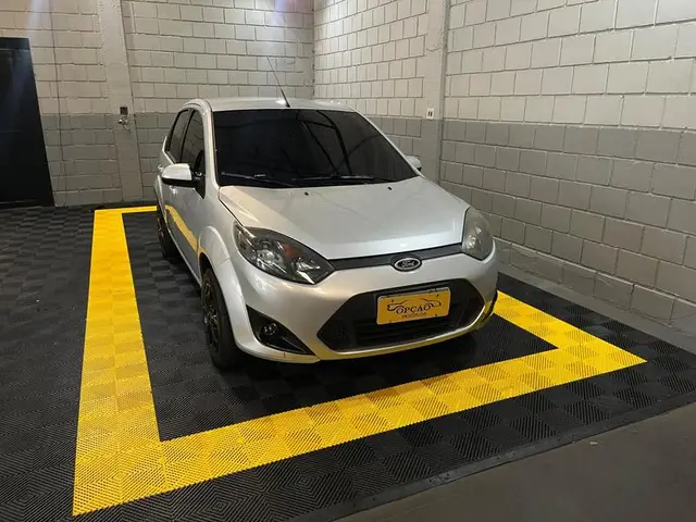 Carro Ford Fiesta Sedan 2011 1.6 (Flex)
