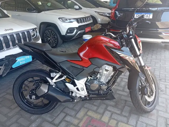 Moto Honda CB 300F Twister 2025 (ABS)