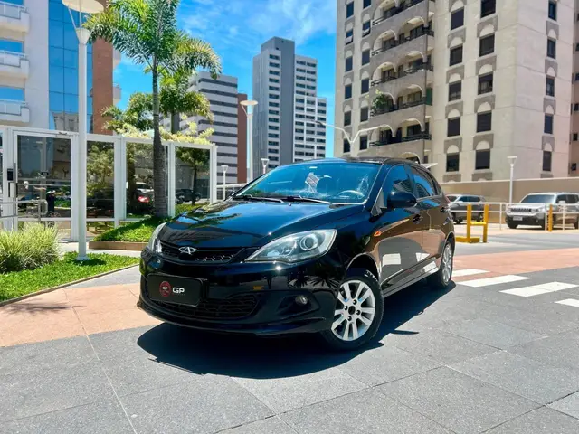 Carro CAOA Chery Celer 2015 Hatch 1.5 16V (Flex)