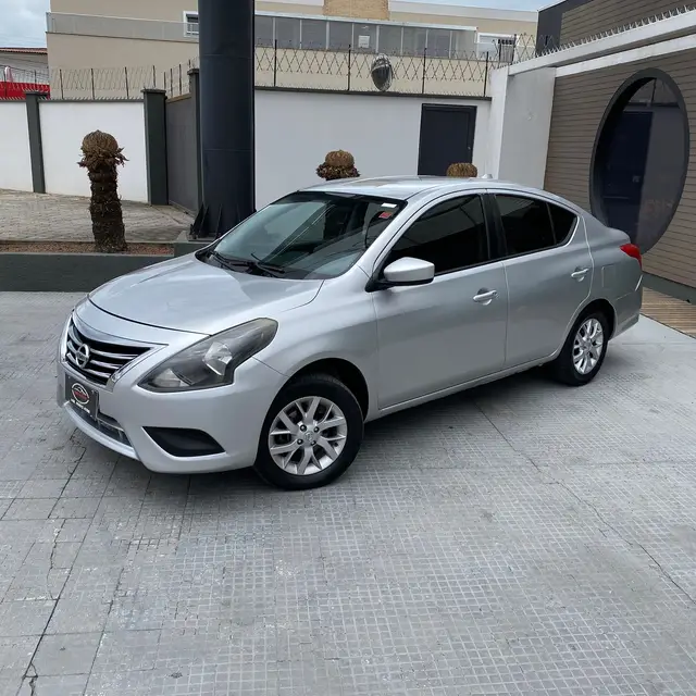 Carro Nissan Versa 2016 1.0 12V S (Flex)