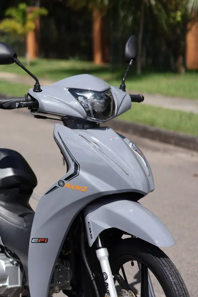 Moto Avelloz AZ 2026 125 ALFA