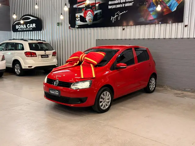 Carro Volkswagen Fox 2011 1.0 8V (Flex) 4p