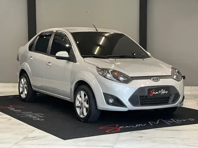 Carro Ford Fiesta Sedan 2014 SE 1.6 Rocam (Flex)