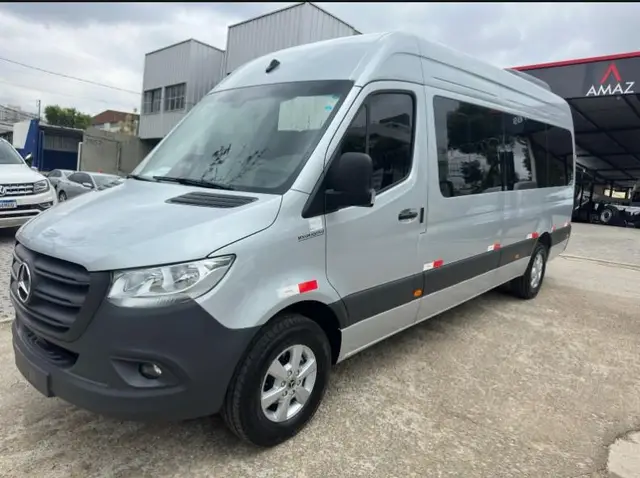 Carro Mercedes-Benz Sprinter 2026 417 (E6)