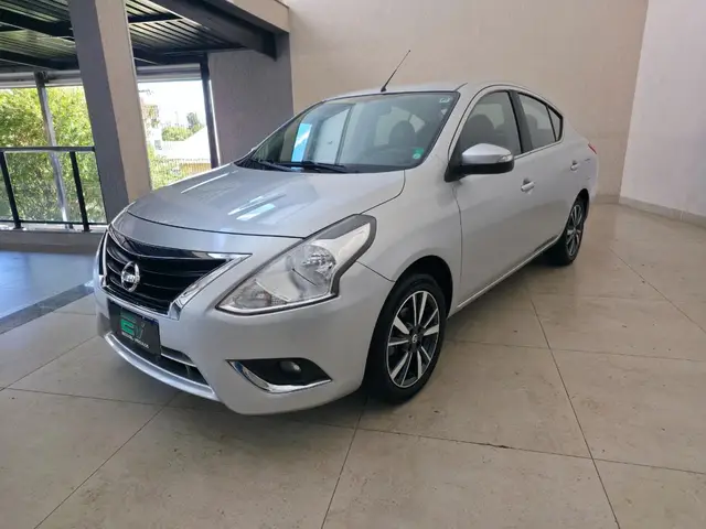 Carro Nissan Versa 2018 1.6 16V SL FlexStart CVT (Flex)