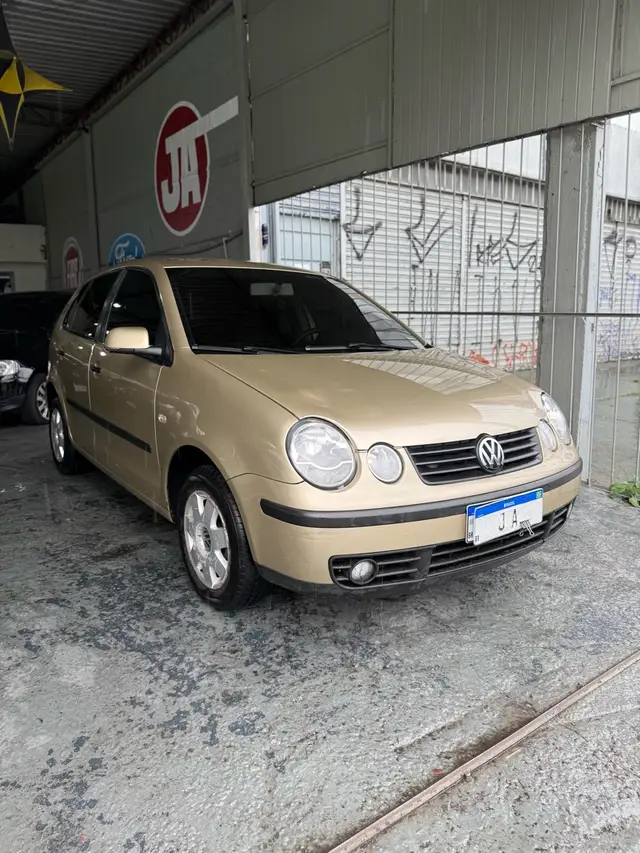 Carro Volkswagen Polo 2003 Hatch. Série Ouro 1.6 8V
