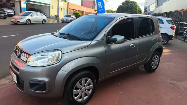Carro Fiat Uno 2015 Evolution 1.4 8V (Flex) 4p
