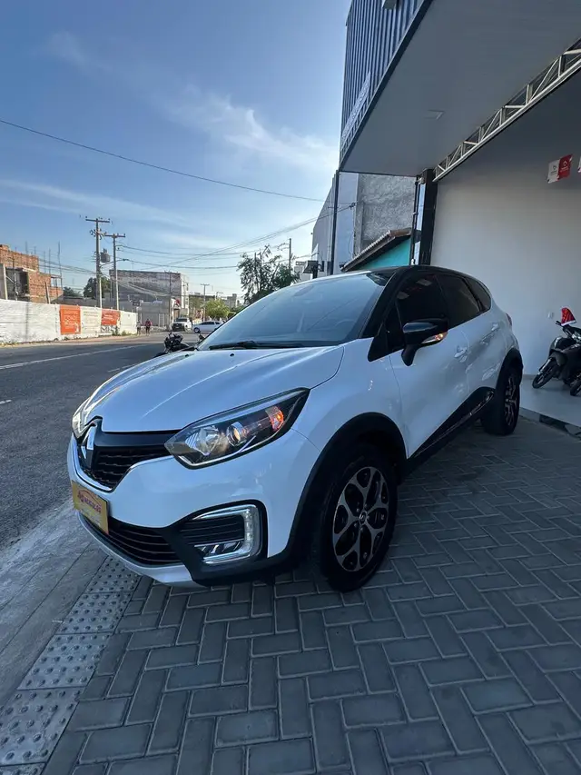 Carro Renault Captur 2019 Intense 1.6 16v SCe CVT (Flex)