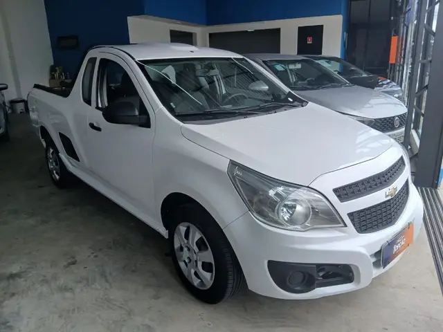 Carro Chevrolet Montana 2018 LS 1.4 (Flex)