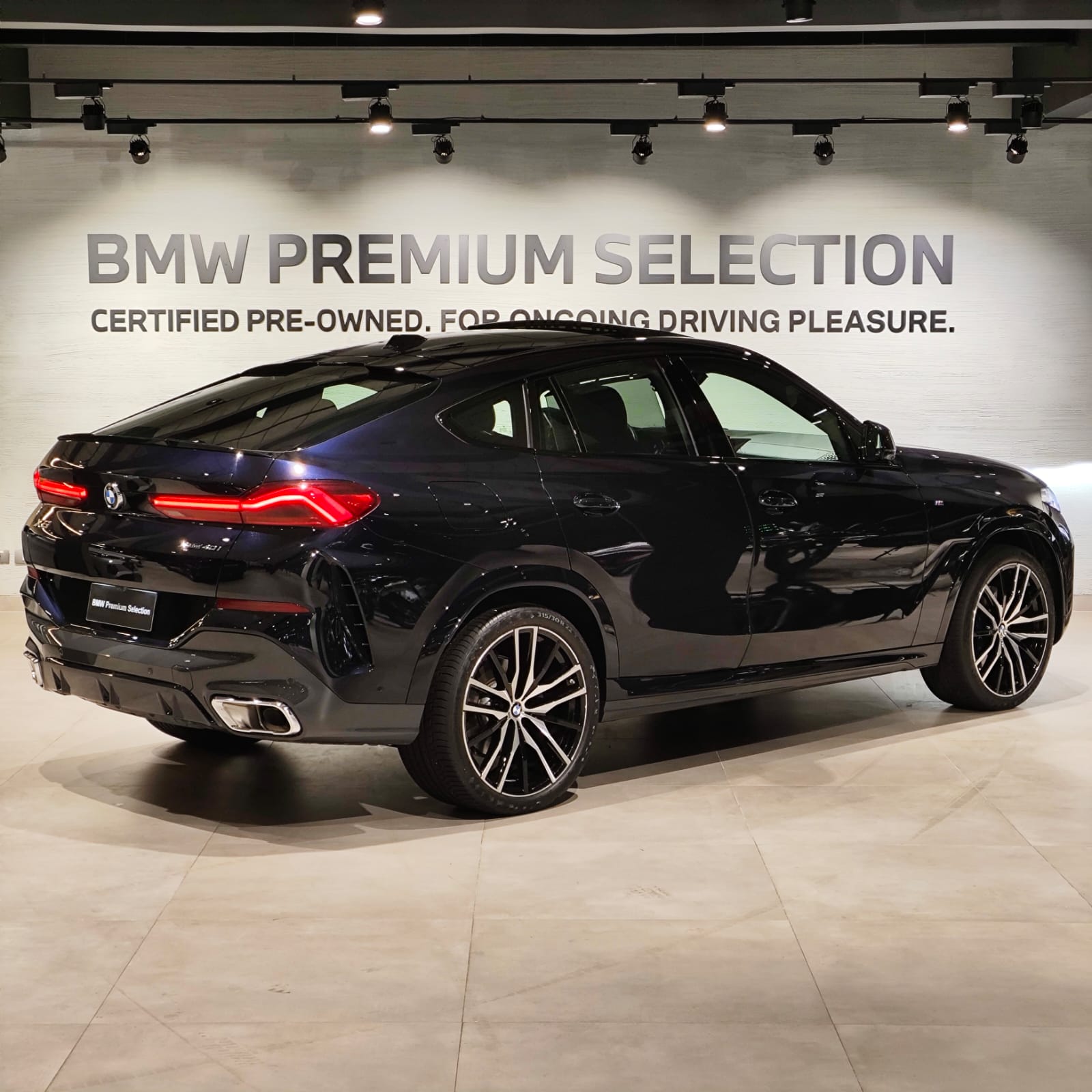 BMW-X6-xDrive40i M Sport 3.0 Turbo (Aut.) (Híb.)