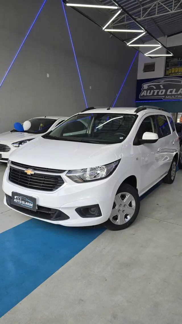 Carro Chevrolet Spin 2024 LT 1.8 (Aut.)